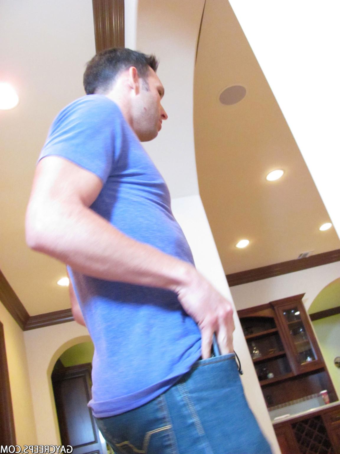 16P Jared gets his ass hole pounded really hard and eats cum