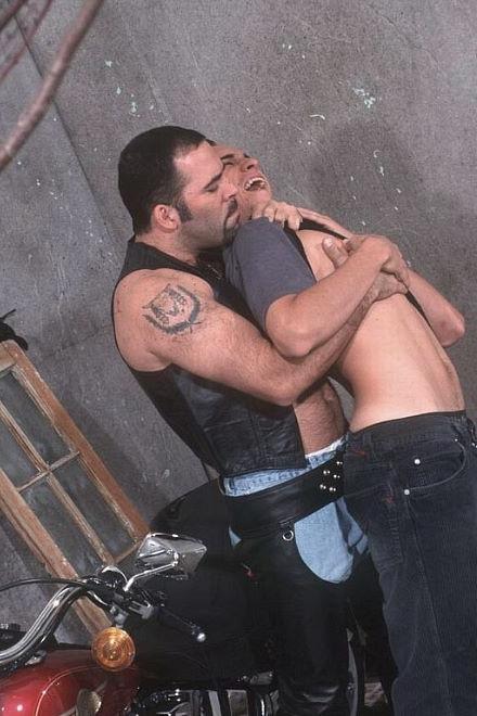 20P Hairy muscle biker n latin twink sucking n rimming n fucking