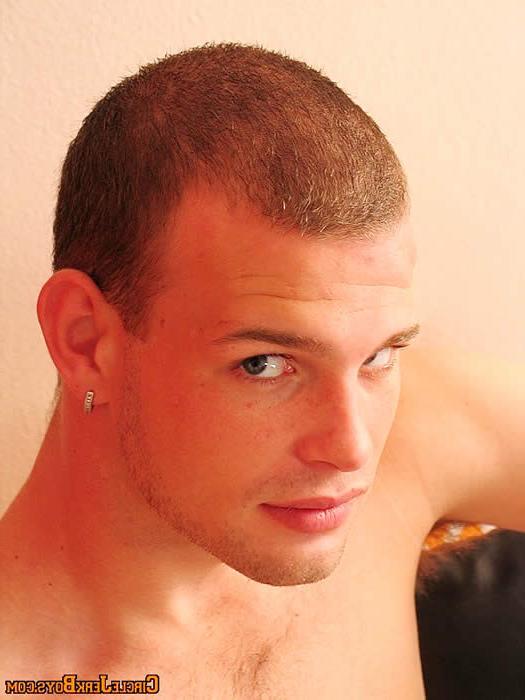 15P Sexy amateur gay stud undressing in a living room