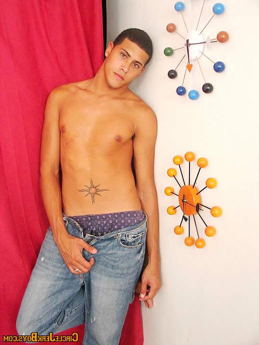 15P Sexy amateur guy undressing in a living room