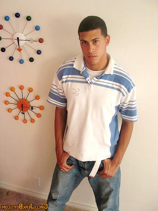 15P Sexy amateur guy undressing in a living room