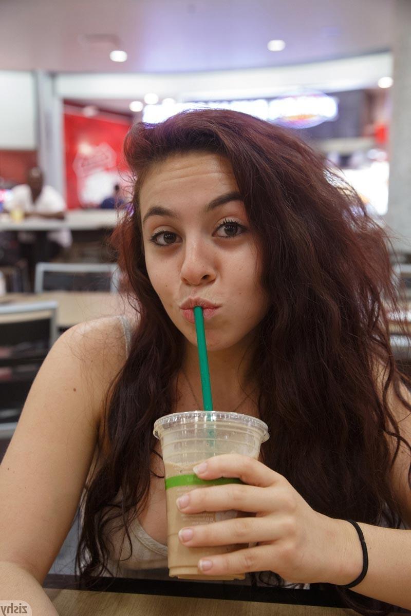12P Cute natural girlfriends with braces