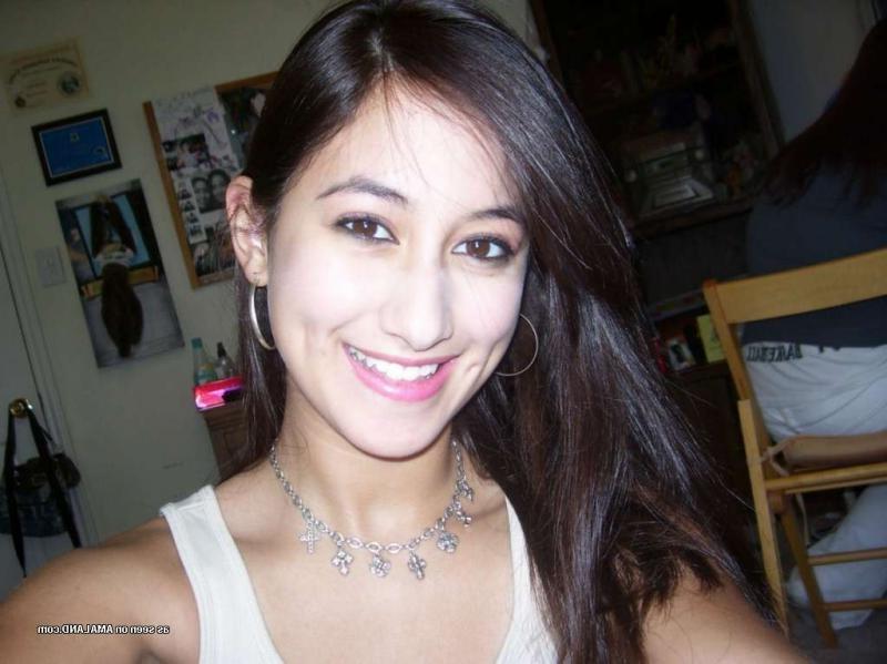 4P Collection of a gorgeous Mexican chick getting wild