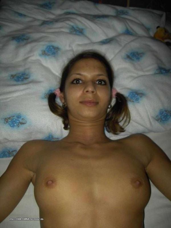 14P Chick strips naked and pleasures her boyfriend