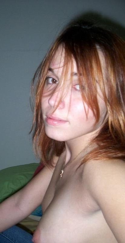 15P Photos of gorgeous girls camwhoring