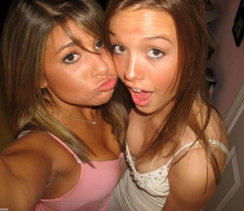 11P Gallery of horny girls