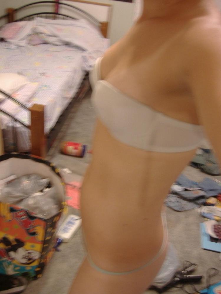 15P Photos of gorgeous girls camwhoring