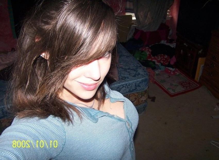 16P Pictures of hot girl to girl hardcore action