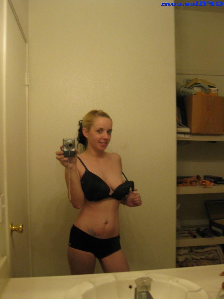 16P Amateur homemade girls selfshots