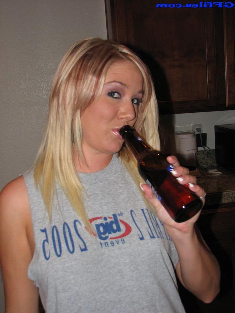 16P Amateur homemade girls selfshots