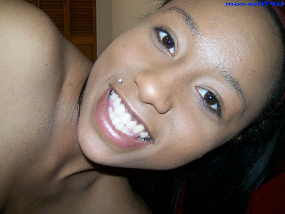 16P Amateur homemade girls having fun