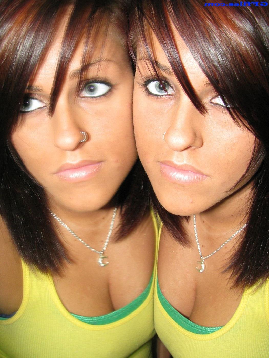 12P Sexy homemade amateur girls