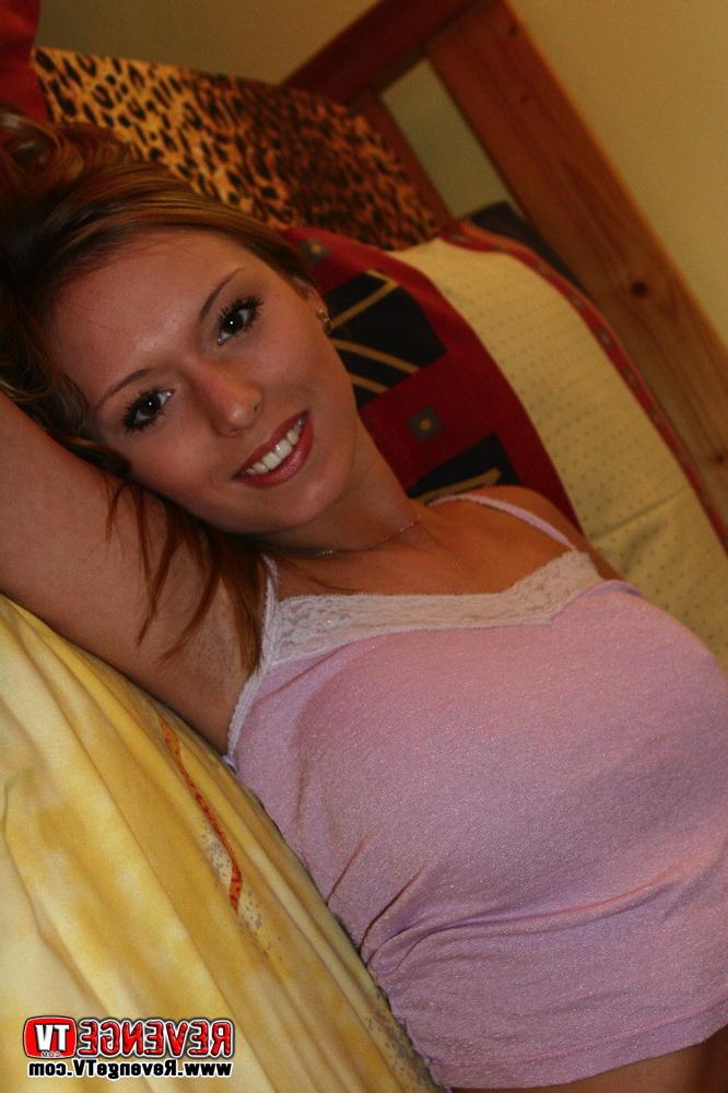 14P Hot Blonde Ex-Girlfriend with big tits gets nude for her man