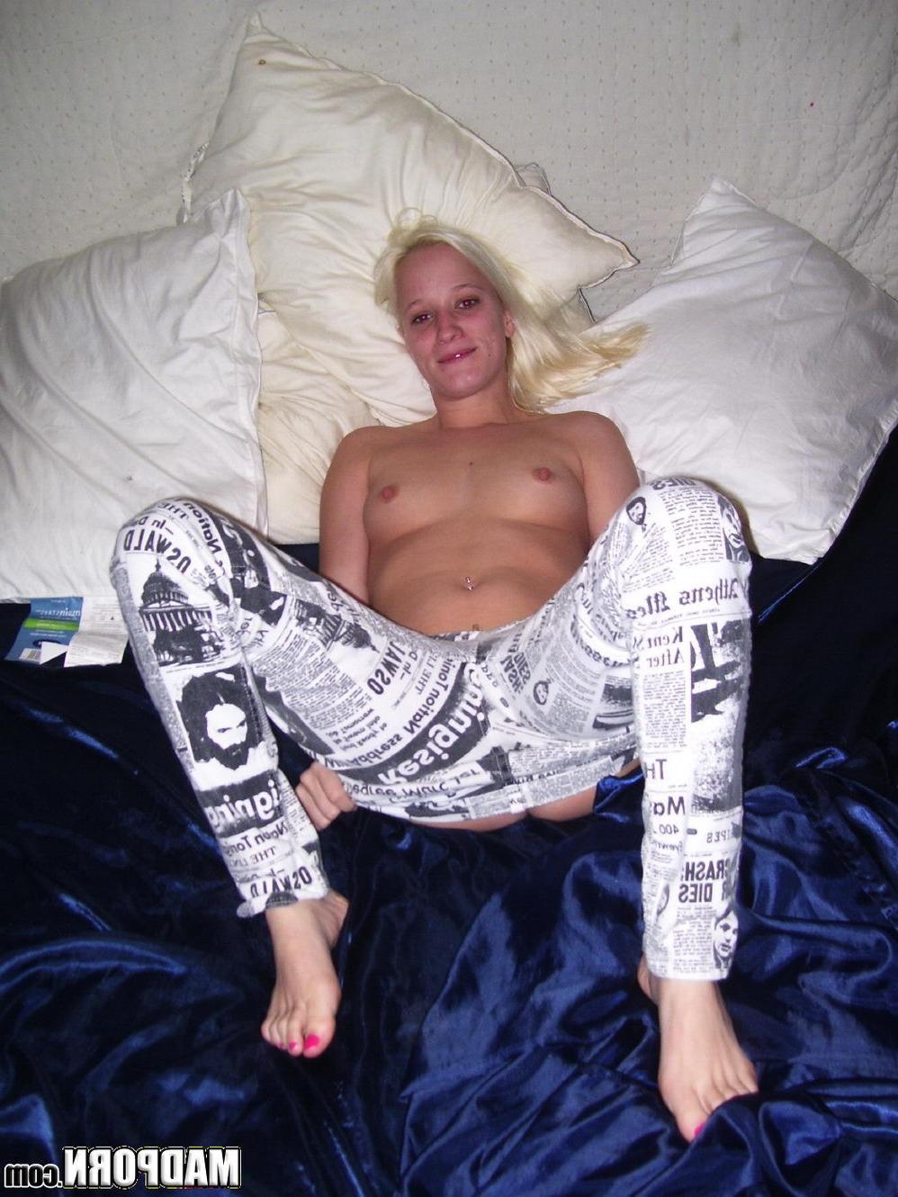 15P Real amateur couples pawn their sextapes