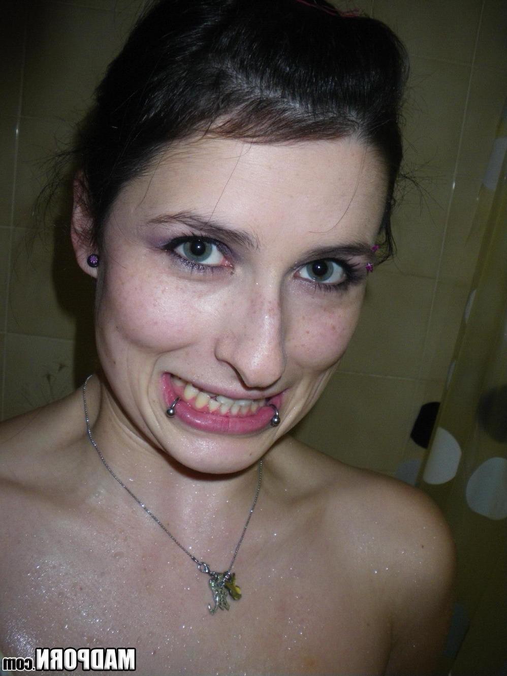 15P Real amateur couples pawn their sextapes