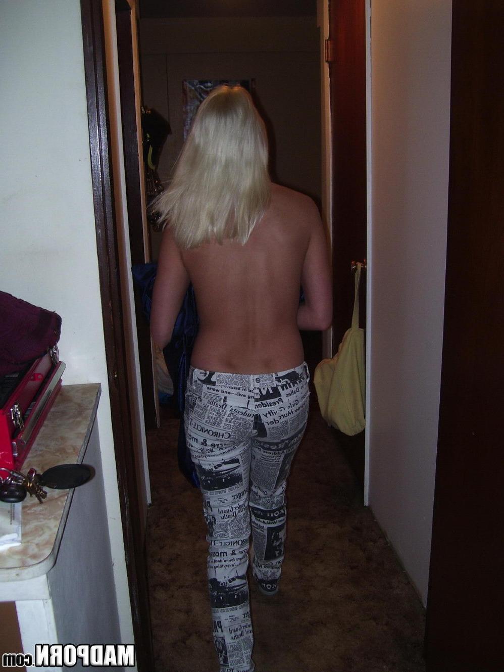 15P Real amateur couples pawn their sextapes