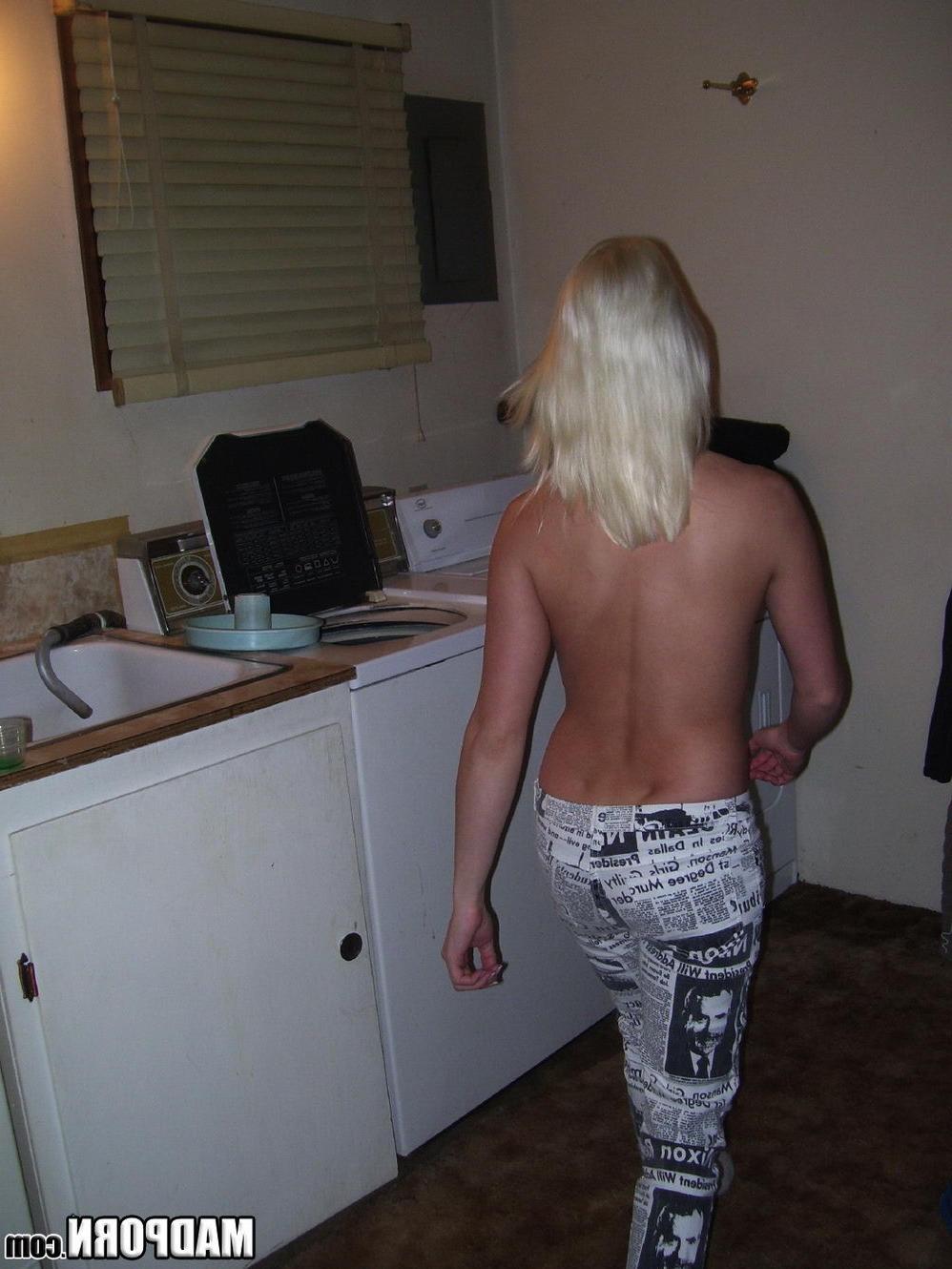 15P Real amateur couples pawn their sextapes