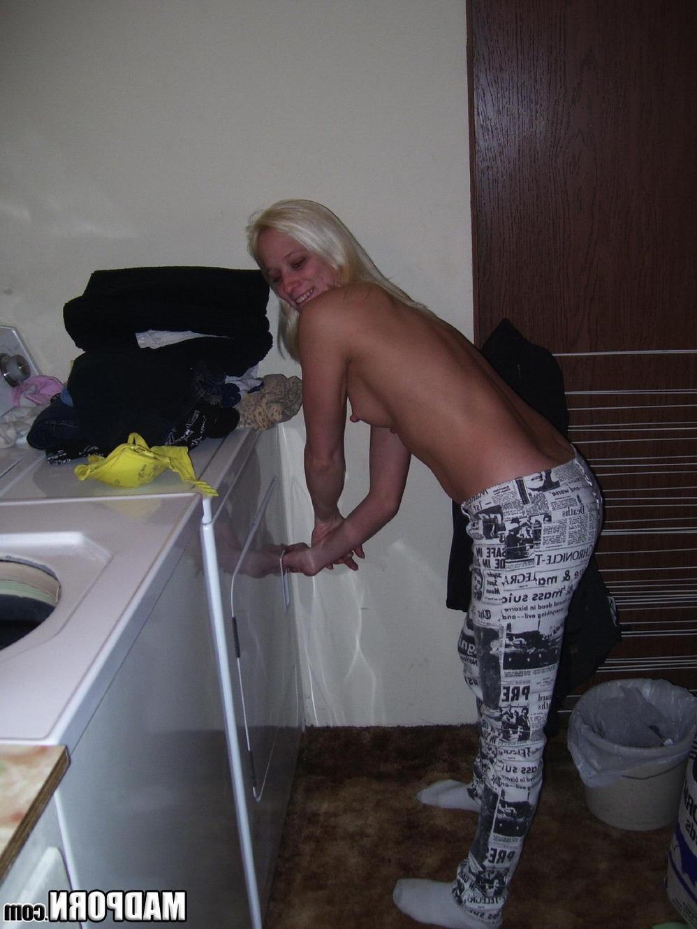 15P Real amateur couples pawn their sextapes