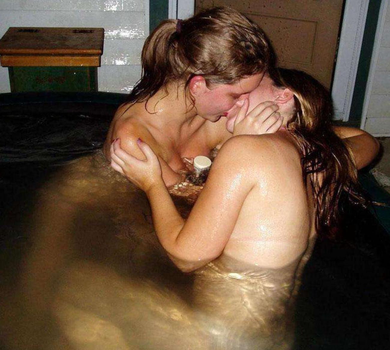 15P Pictures of drunk GFs in bar and pool parties