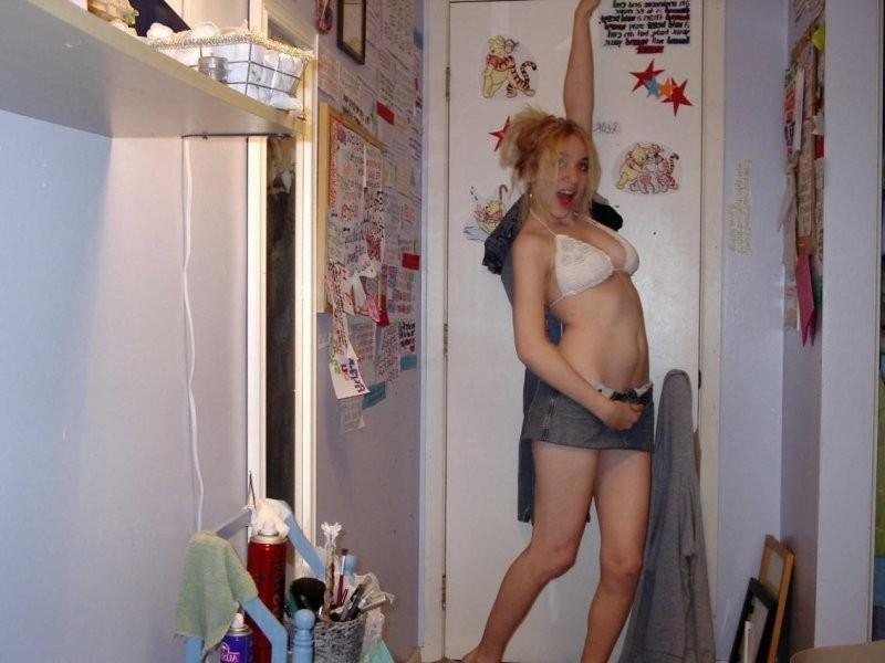 12P Hot Emo Girlfriend Screwed Over By Ex Boyfriend