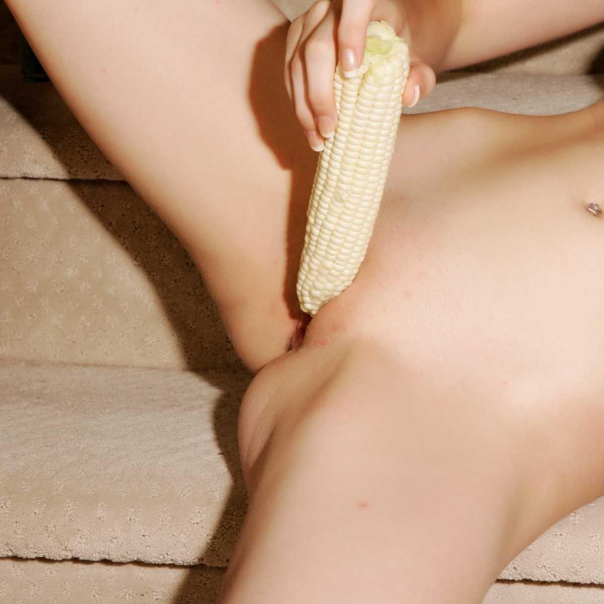 20P Tiny Tabitha corn fucker this girl knows how to shuck and fuck corn you have to 