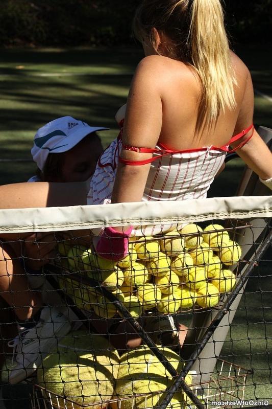 16P Hot tennis players get all wet on filthy tennis court