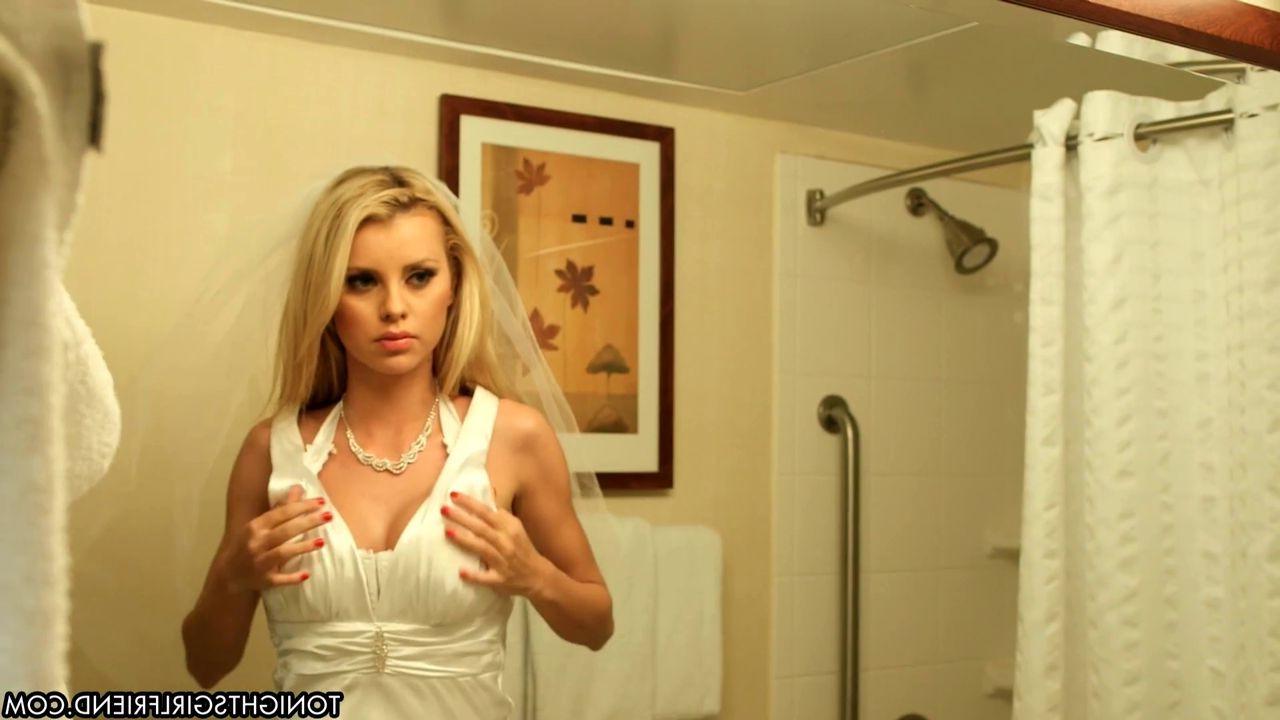 16P Escort Jessie Rogers banged hard in a hotel room