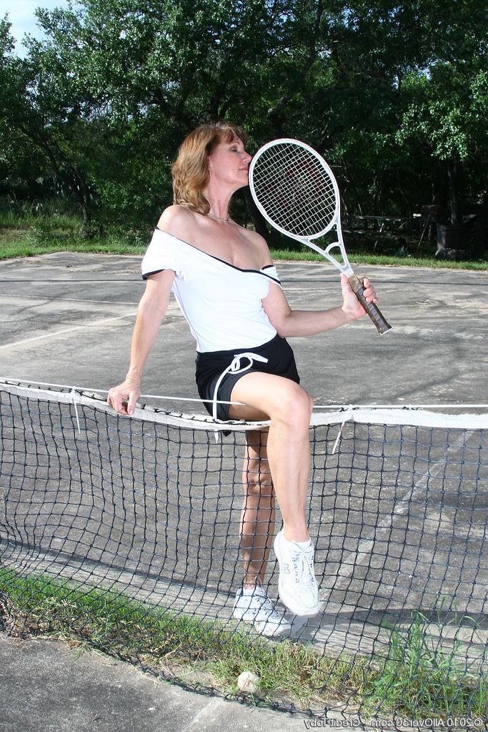 16P Theres good something to be said about playing tennis in the nud