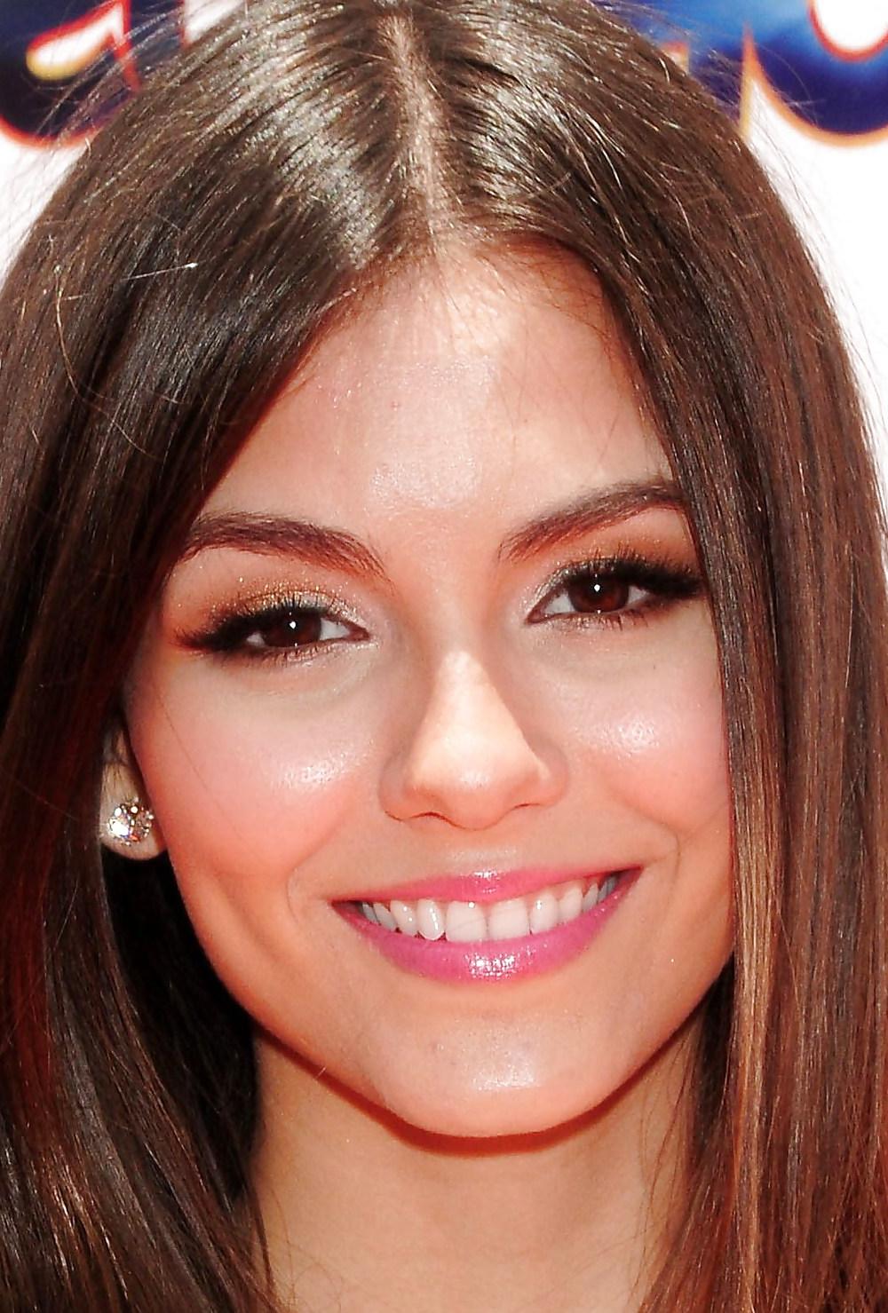 25P Celebs faces i would love to ruin with my spunk!