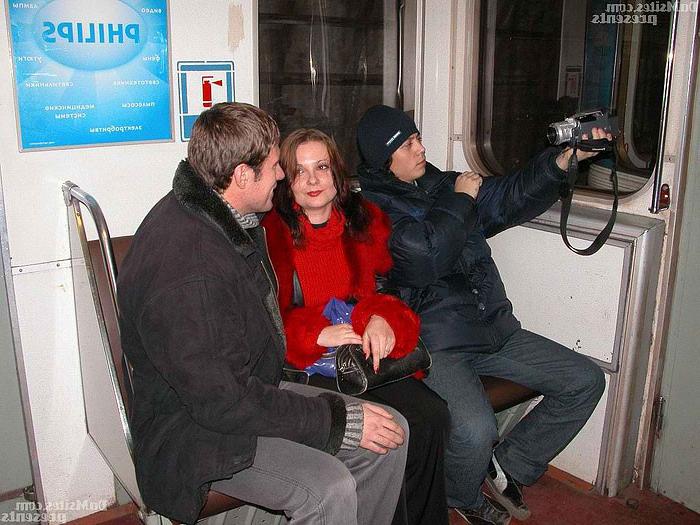 16P We met this sexy milf on the subway. When we started seducing her, she turned ou