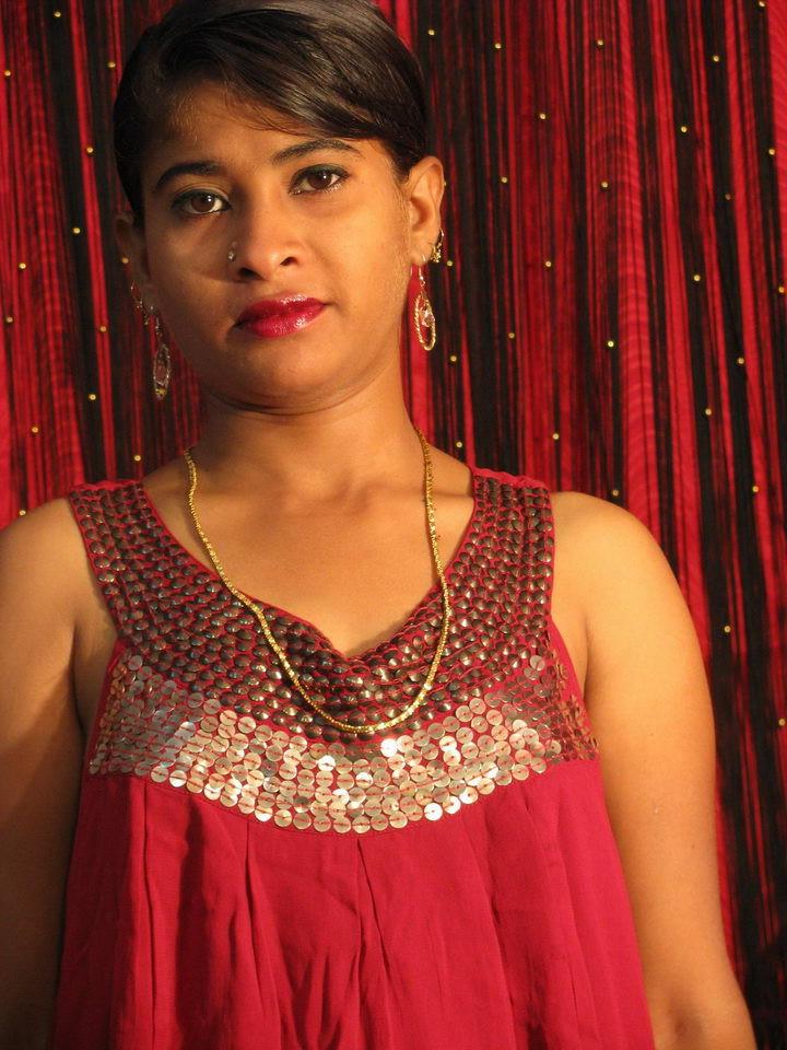 15P Hot indian pussy pics
