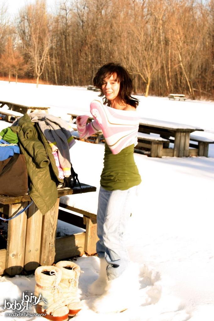 16P cold teen changing outside in winter