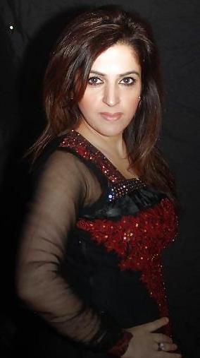 6P Indian aunt  CUM ON PICS