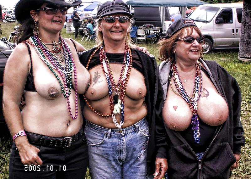 25P Photoshop fun - Biker girls