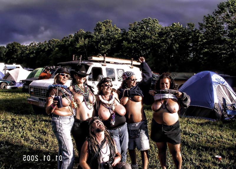 25P Photoshop fun - Biker girls