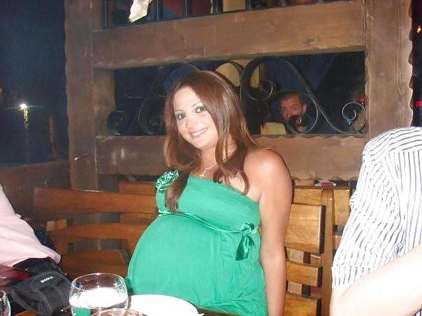 25P PREGNANT WHORES II