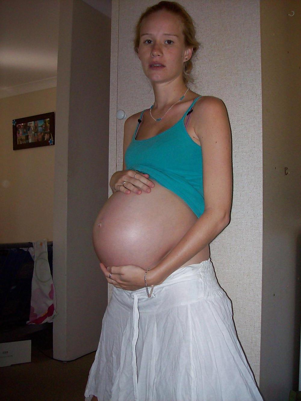 25P PREGNANT WHORES II