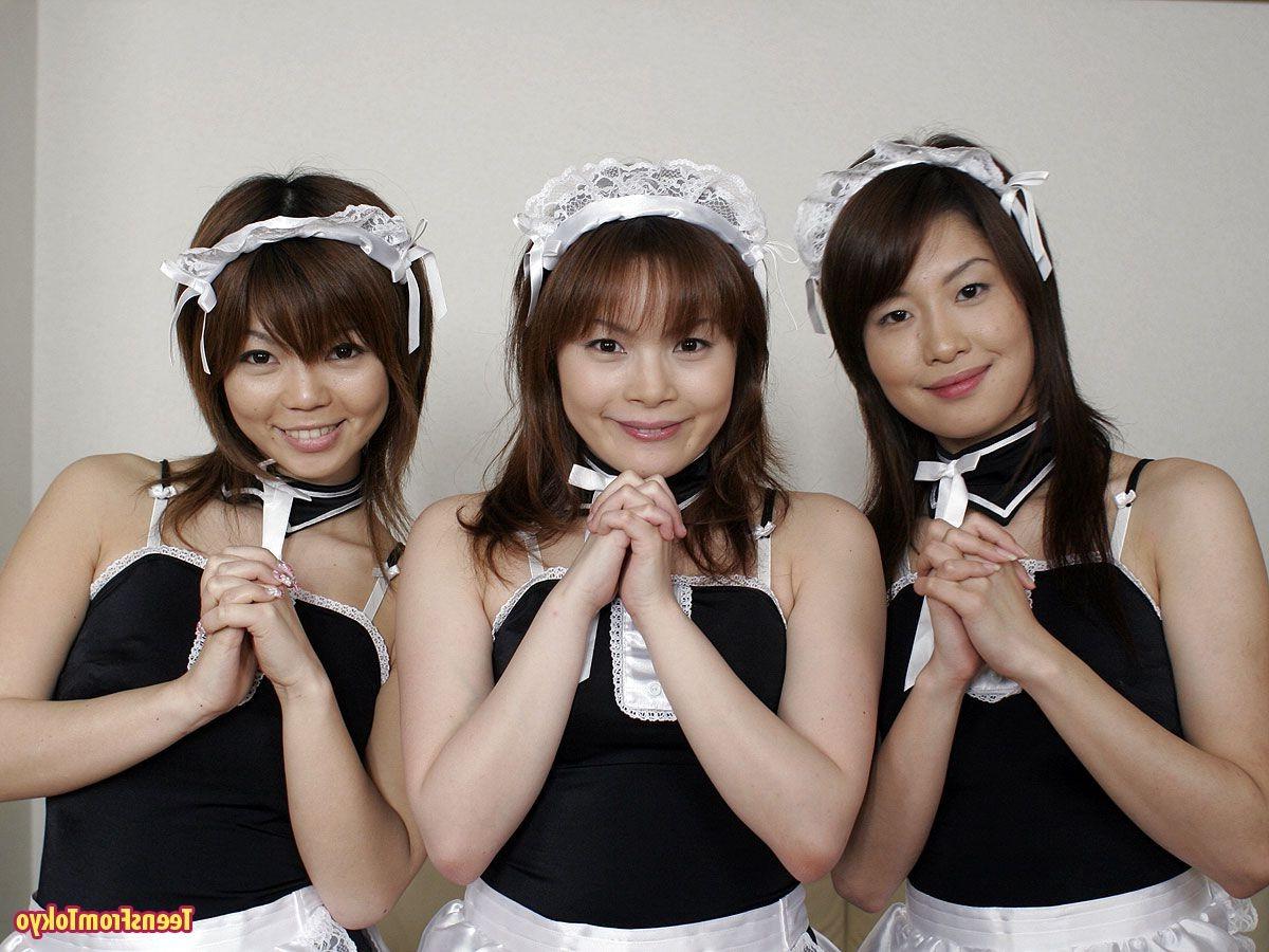 15P Dirty Japanese maids