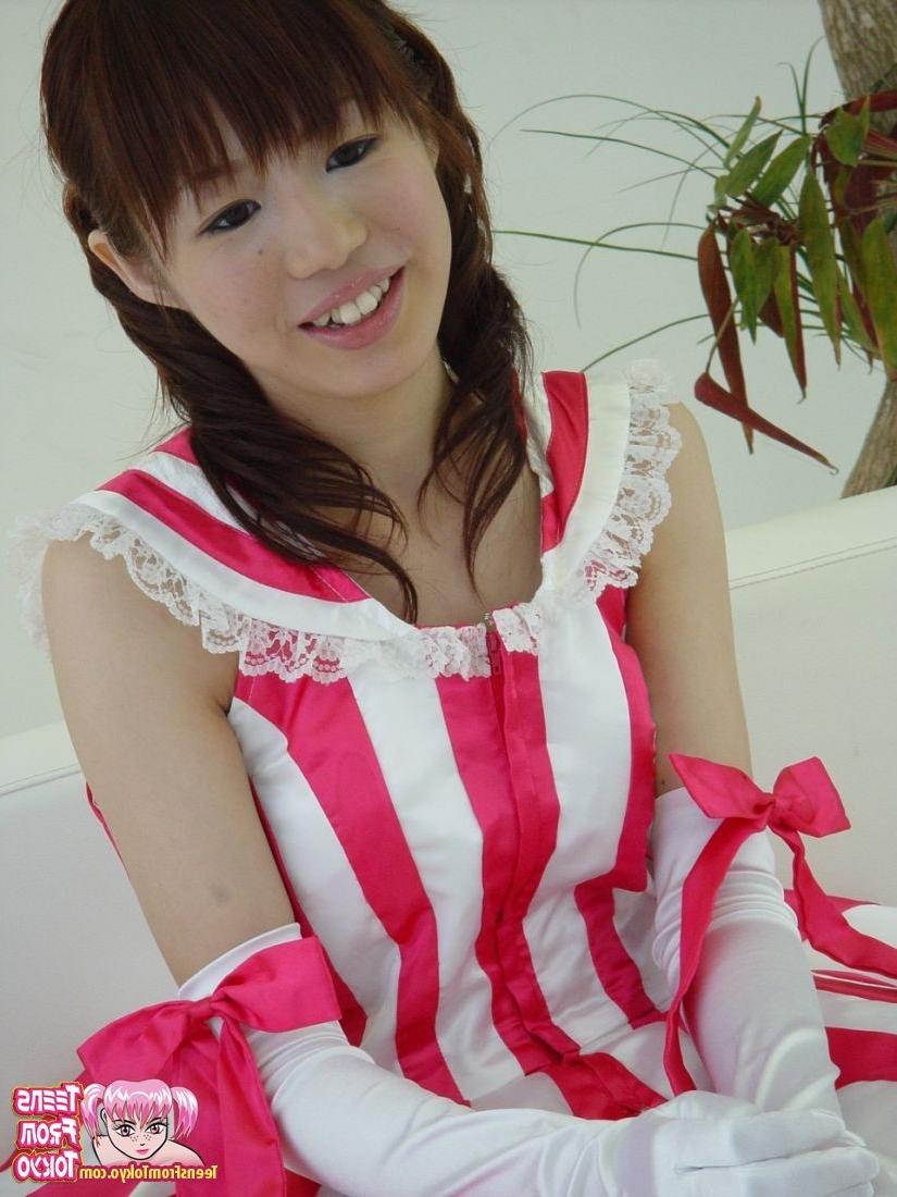 16P Japanese teen pussy