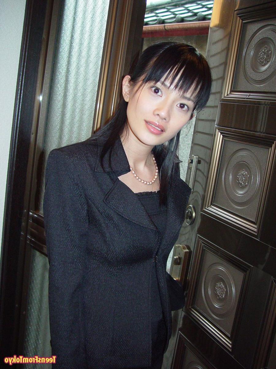 16P Japanese cumshot