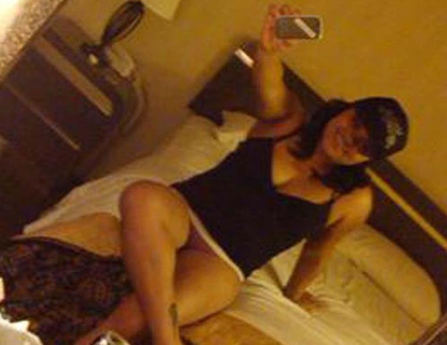15P Collection of a Mexican babe's various selfpics
