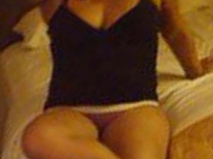 15P Collection of a Mexican babe's various selfpics