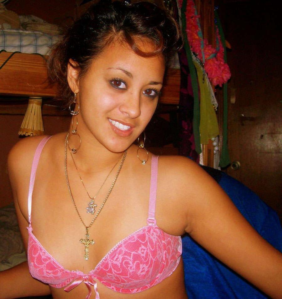 16P Cute Latina babe poses in lingerie for boyfriend and shows pussy
