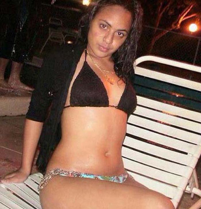 16P Pictures of sexy amateur Mexican chicks in their bikini