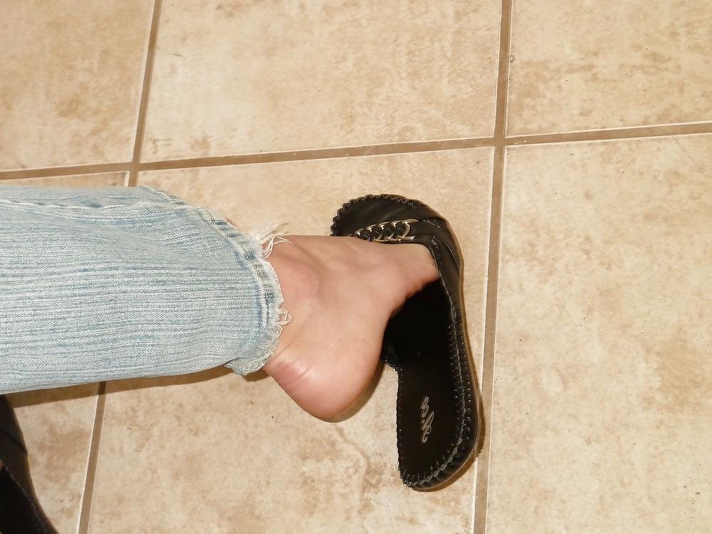 6P Pretty feet