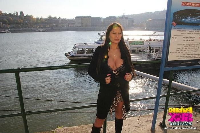 8P Sex adventure with sexy princess