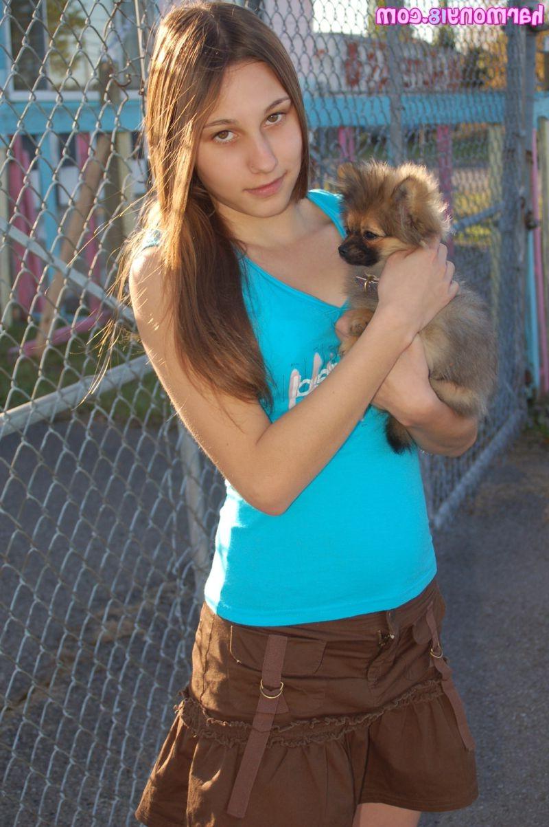 16P Pretty teen brunette shows pussy and tits in the public place