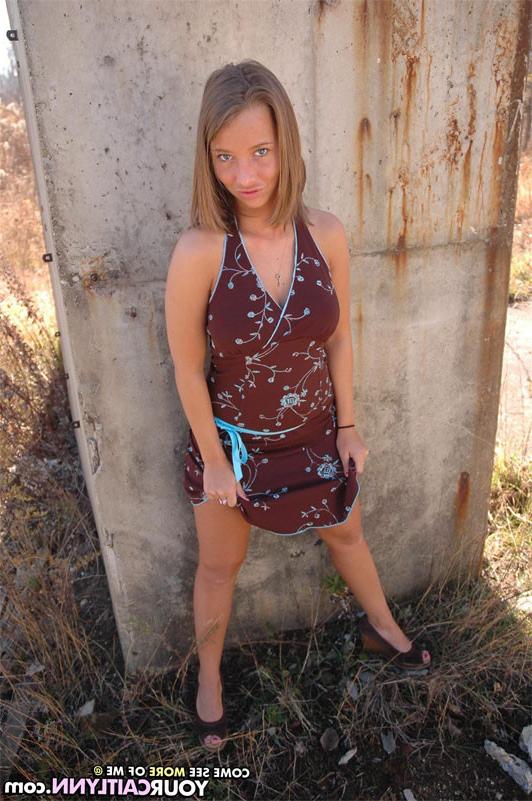 15P Naughty Girl Shows Off Her Petite Body Outside Behind Building