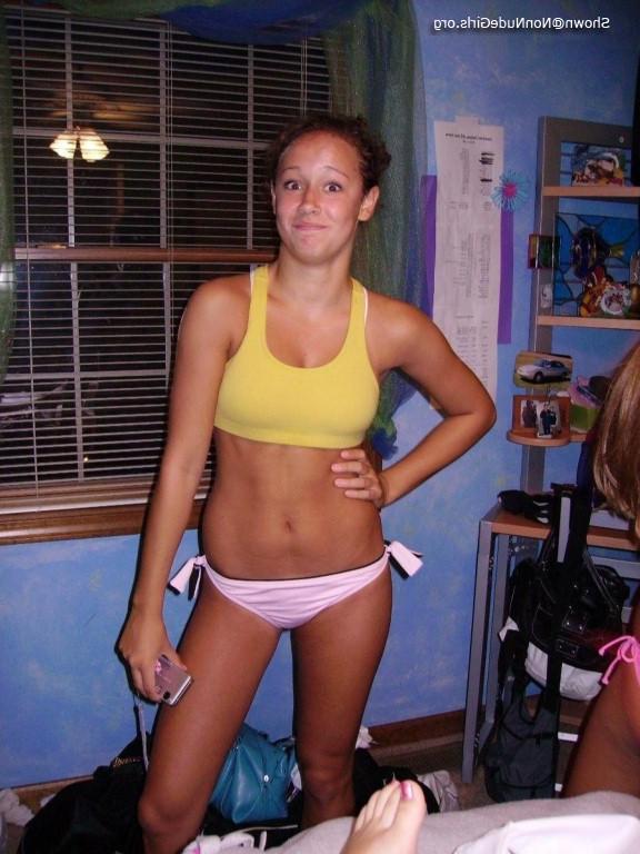 20P Real teen girls in sports bras