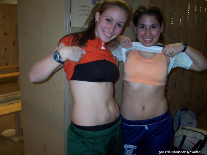 20P Real teen girls in sports bras